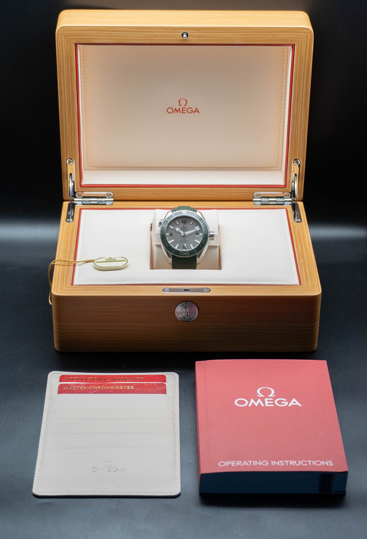 Omega Seamaster Planet Ocean 215.32.44.21.06.001 Fullset 2026 Box+Papers