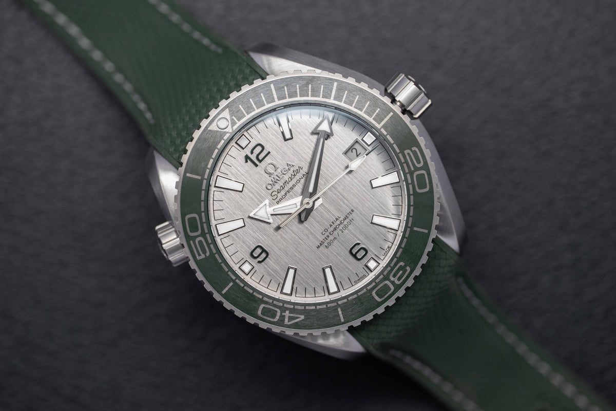 Omega Seamaster Planet Ocean 215.32.44.21.06.001 Fullset 2026 Box+Papers