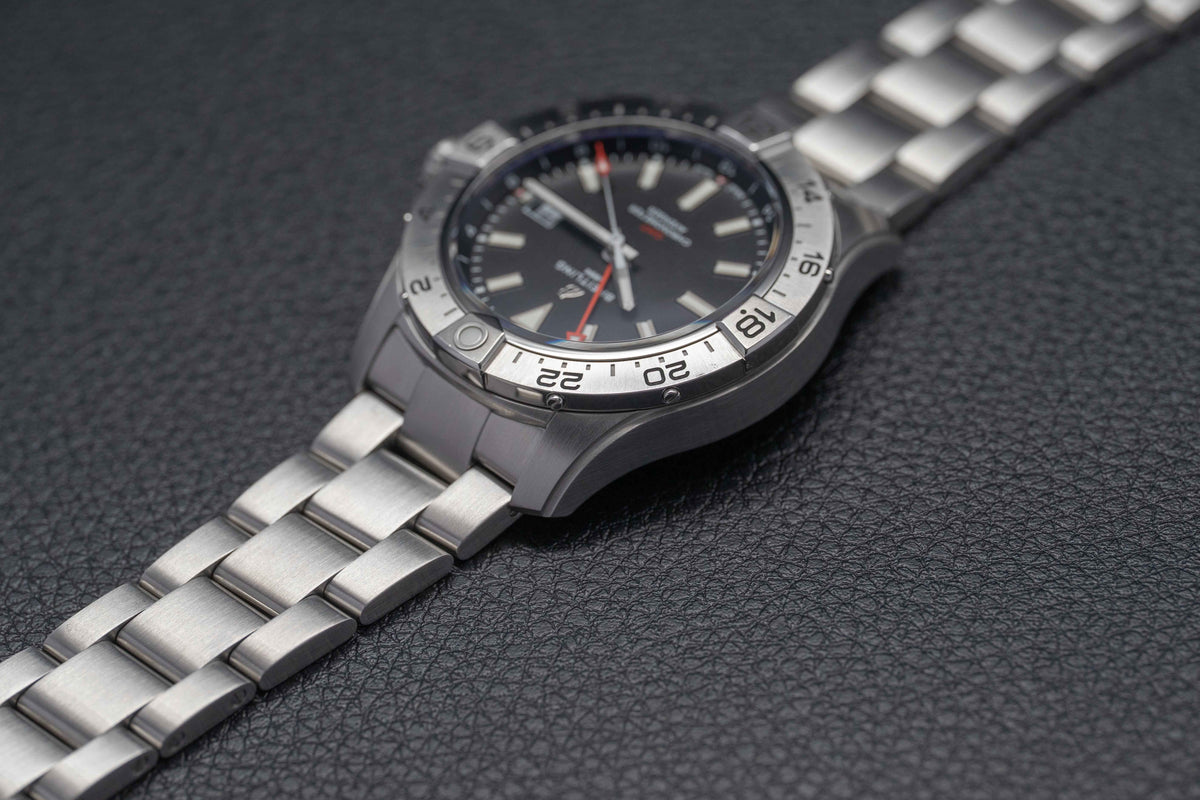 Breitling Avenger GMT 44 A32320 Fullset 2026 Box+Papers