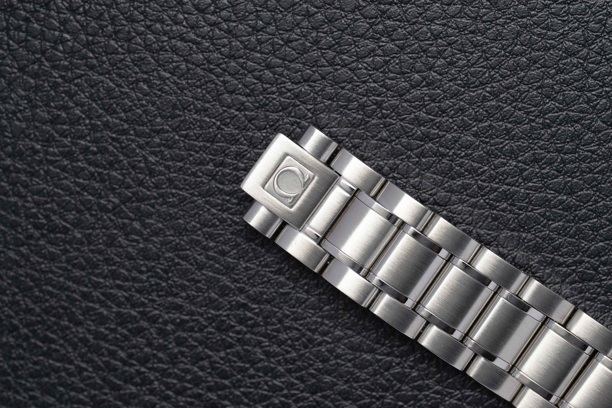 Omega Speedmaster Date 3513.33 Silver Dial 1998