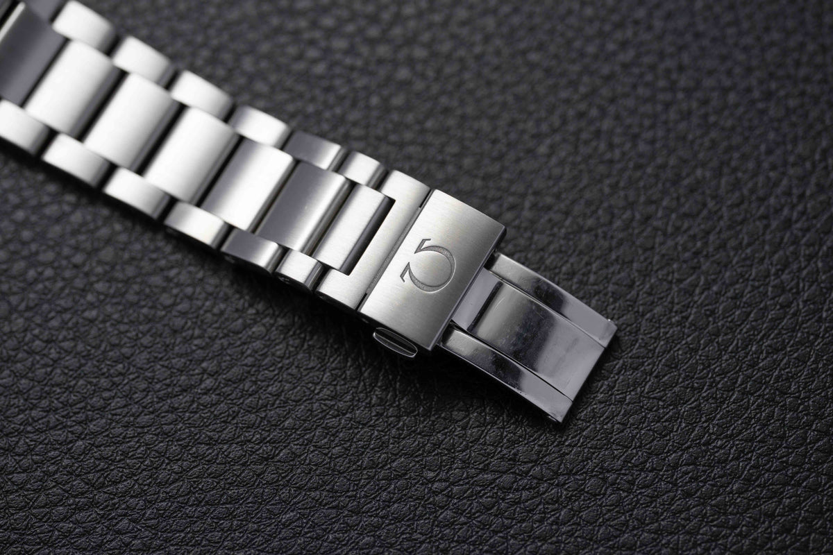 Omega Seamaster Aqua Terra 231.10.42.21.01.001 Black Dial 2014 Papers