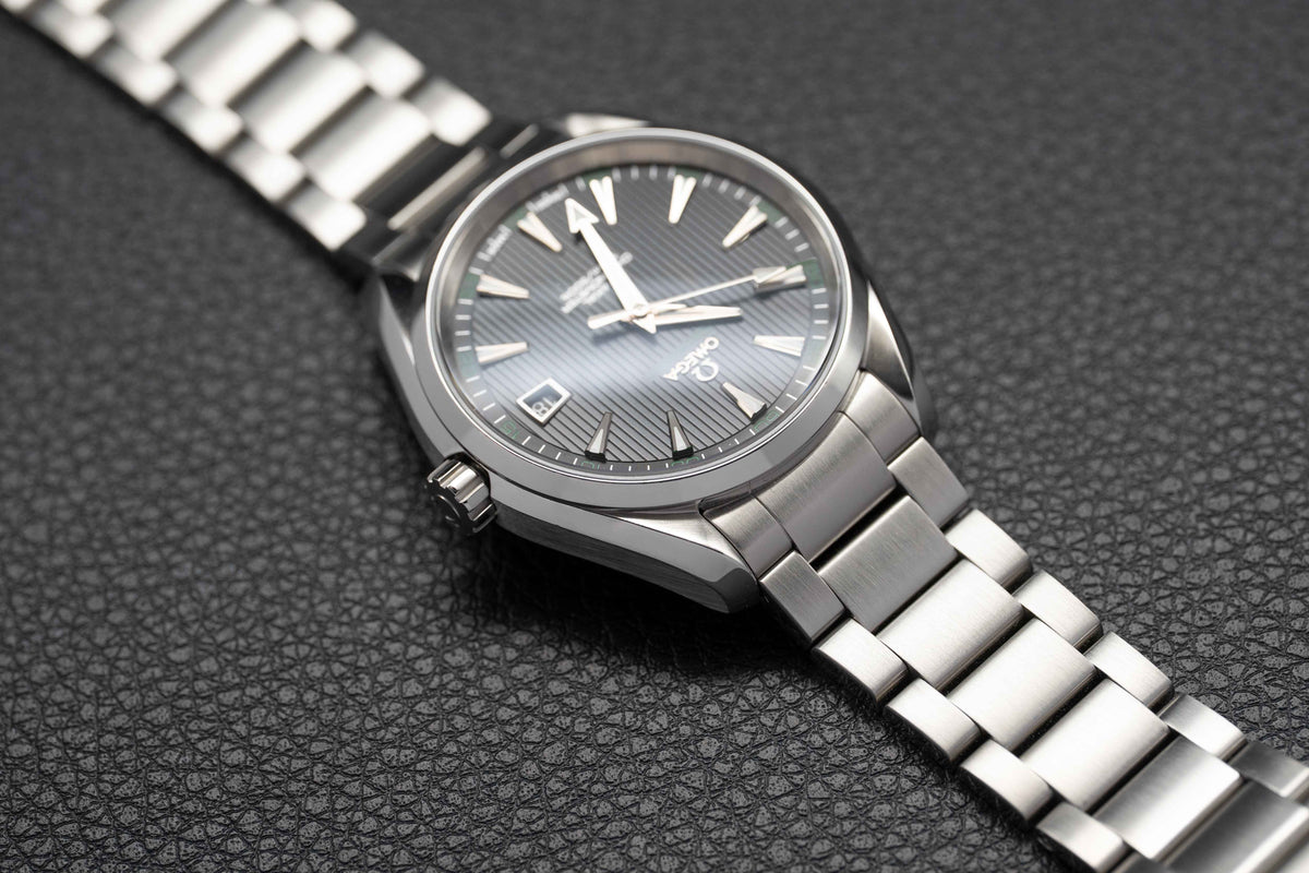 Omega Seamaster Aqua Terra 231.10.42.21.01.001 Black Dial 2014 Papers