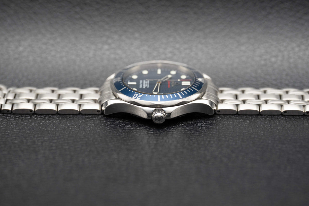 Omega Seamaster Diver 300 2220.80 Blue Dial 2007