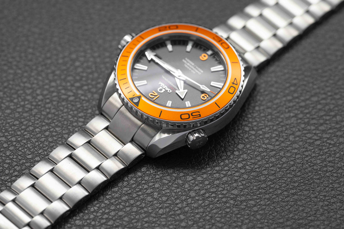 Omega Seamaster Planet Ocean 600M 232.30.46.21.01.002 Black Dial 2014 Papers
